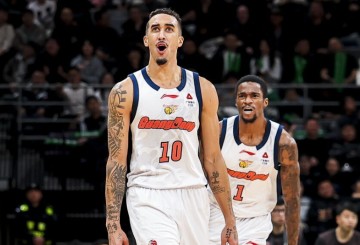 开云体育官网-崔永熙复出，谁最可能被挤出广东大名单？不是18、25，是这3人